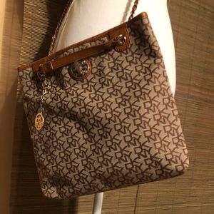 Authentic DKNY gently used shoulder bag
